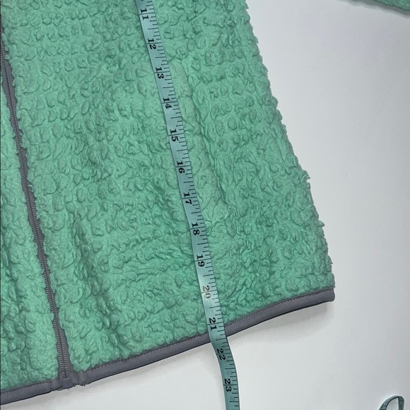 Reebok Light Green and Gray Sherpa Jacket - Picture 6 of 9